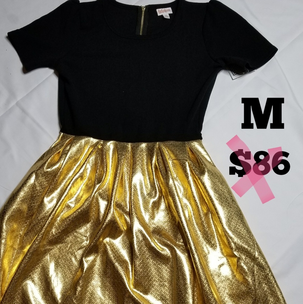 SOLD OUT LuLaRoe NWT M Elegant Amelia